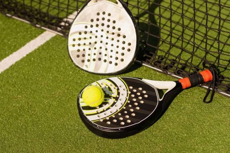Топ спортивного инвентаря для падел-тенниса, который оценят профессионалы и любители