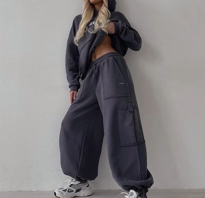 Спортивные костюмы нового поколения: от эффекта второй кожи до почти кутюрных образов