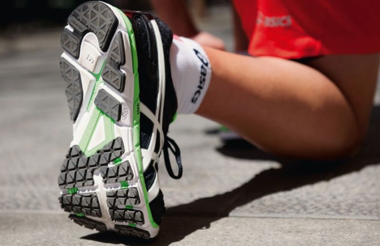 Трекинговые кроссовки и ретро-кеды: как выбрать обувь, которая выдержит и зал, и город