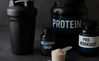 Миф про BCAA и переоцененный казеин: какие спортивные добавки действительно работают, а на что жалко денег