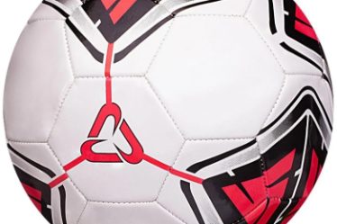 Приобретение недорогих футбольных мячей